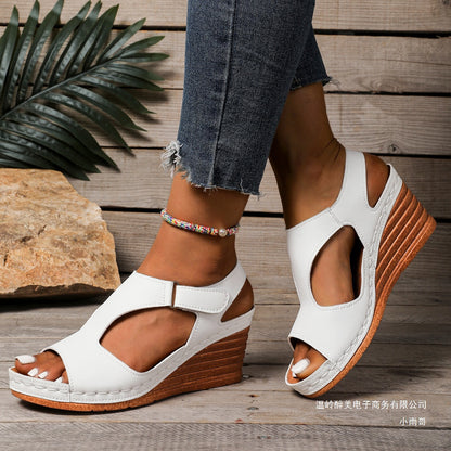 Klassische Orthopädische Sandalen mit zeitlosem Stil