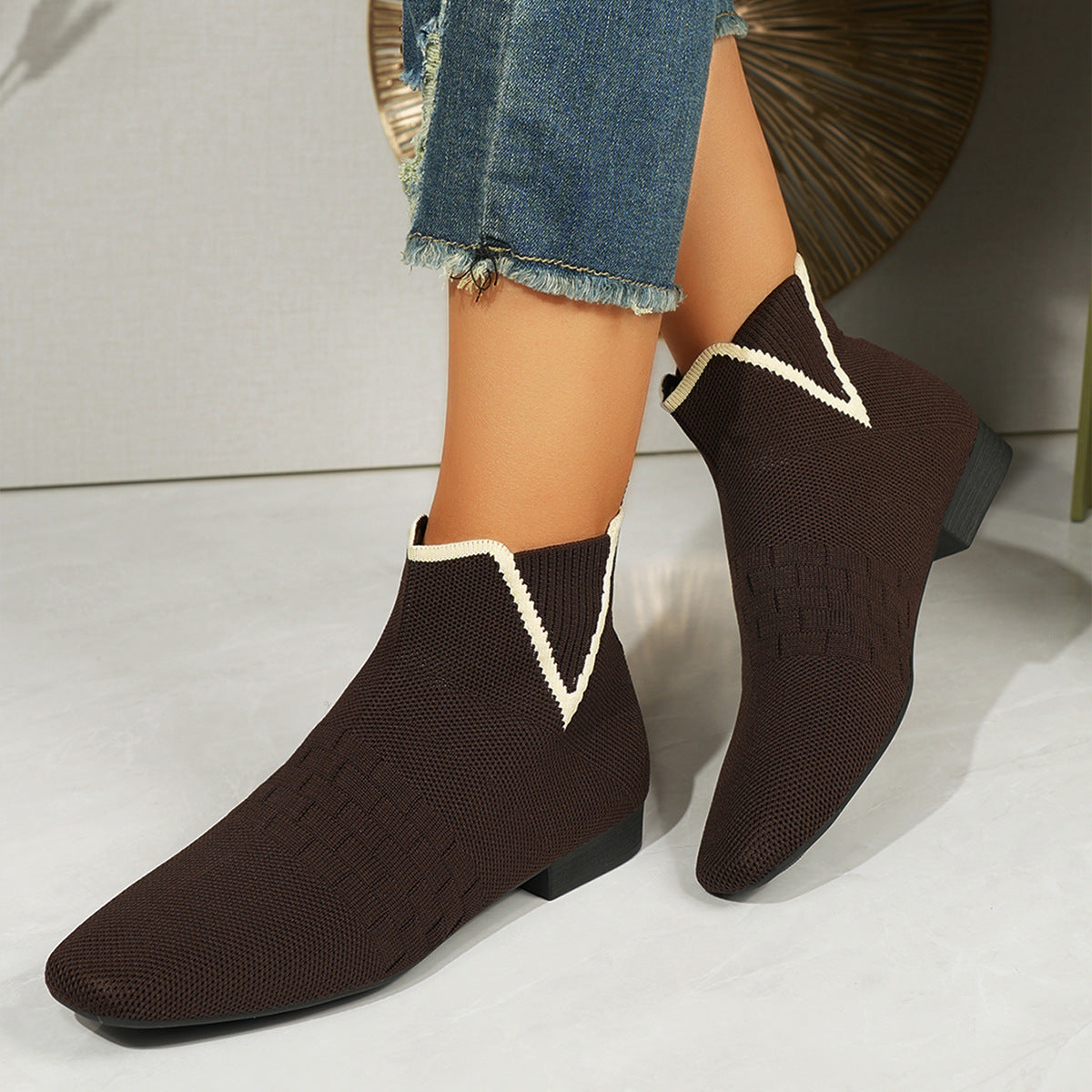 Schicke Orthopädische Stiefel mit einzigartigem Design