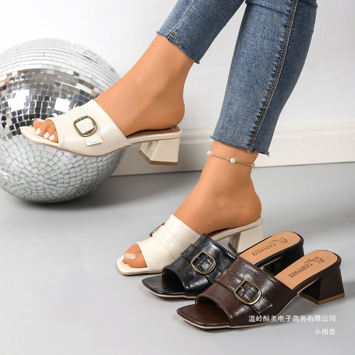 Klassische Orthopädische Schuhe mit zeitlosem Stil