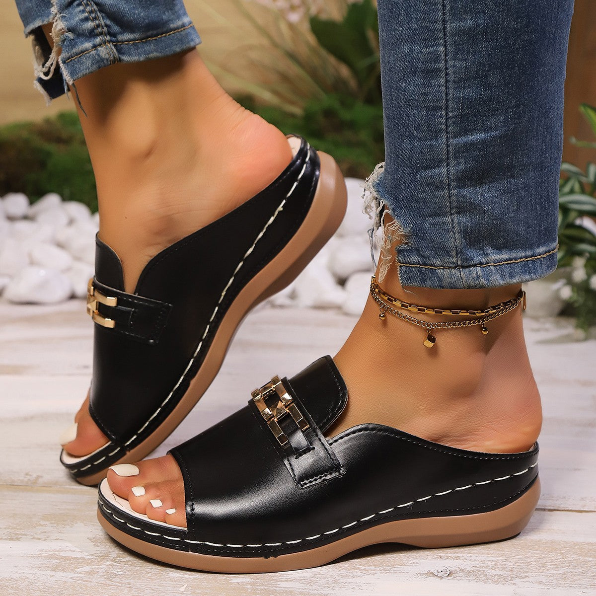 Anmutige Orthopädische Sandalen für modernen Look