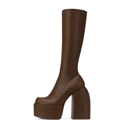 Anmutige Orthopädische Stiefel für modernen Look
