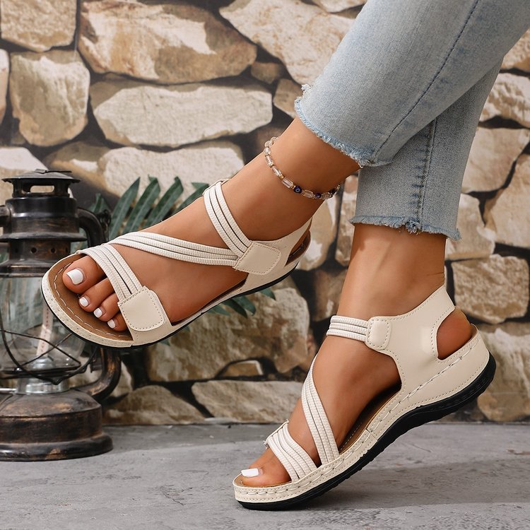Anmutige Orthopädische Sandalen für modernen Look