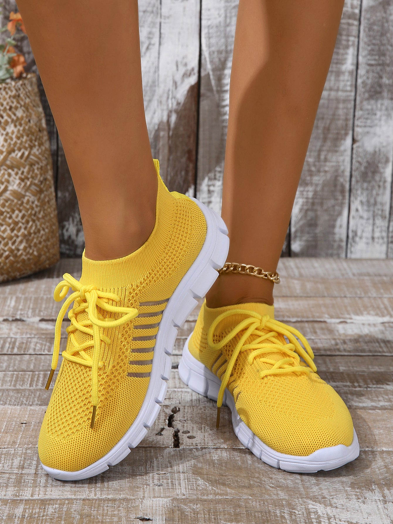 Klassische Orthopädische Schuhe mit zeitlosem Stil