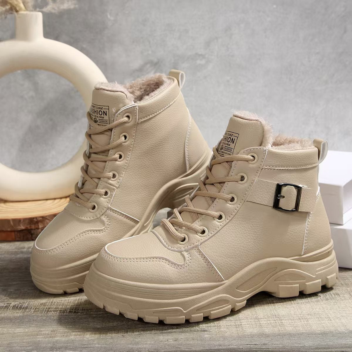 Klassische Orthopädische Stiefel mit zeitlosem Stil