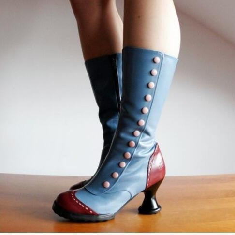 Anmutige orthopädische Stiefel für einen modernen Look
