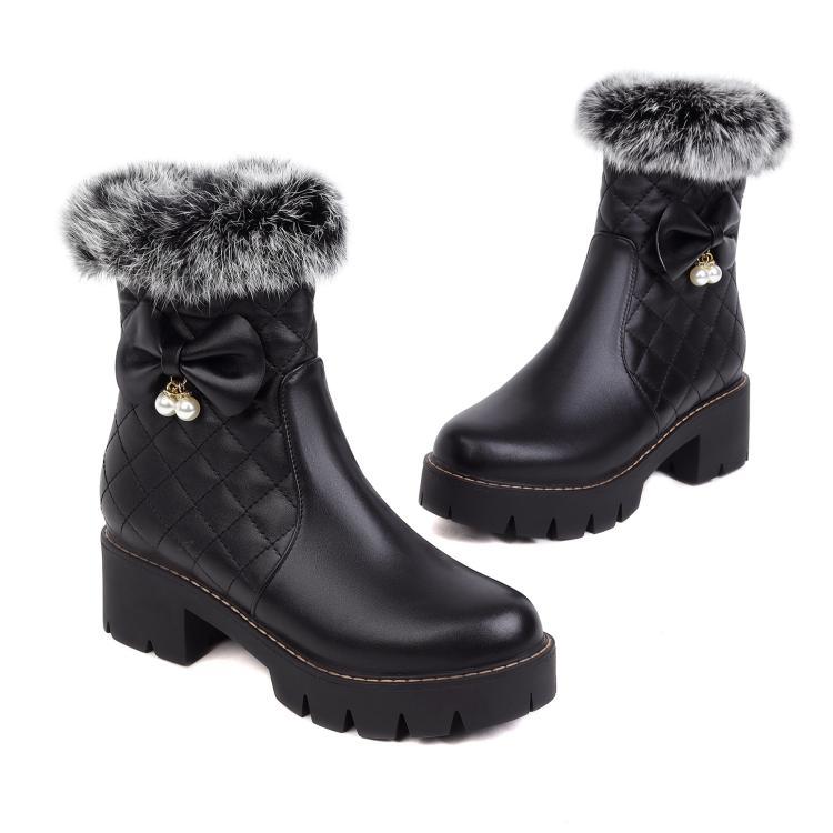 Anmutige Orthopädische Stiefel für modernen Look