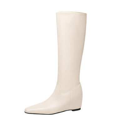 Anmutige orthopädische Stiefel für einen modernen Look