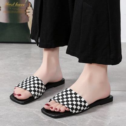 Klassische Orthopädische Sandalen mit zeitlosem Stil