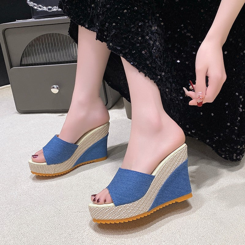 Klassische Orthopädische Sandalen mit zeitlosem Stil
