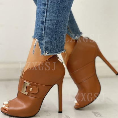 Klassische Orthopädische Sandalen mit zeitlosem Stil