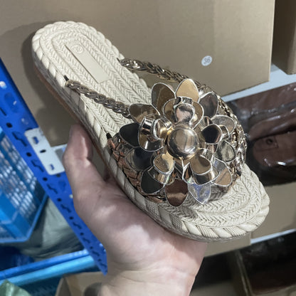 Schicke Orthopädische Sandalen mit einzigartigem Design