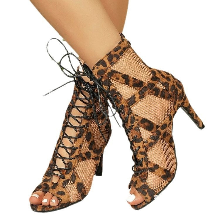 Schicke Orthopädische Sandalen mit einzigartigem Design