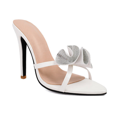 Anmutige Orthopädische Sandalen für modernen Look