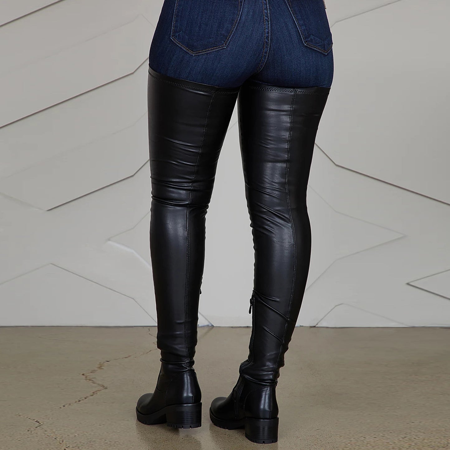 Anmutige Orthopädische Stiefel für modernen Look