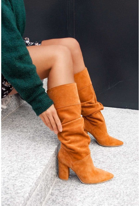 Wunderschön gefertigte orthopädische Stiefel
