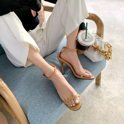 Wunderschön gefertigte Orthopädische Sandalen