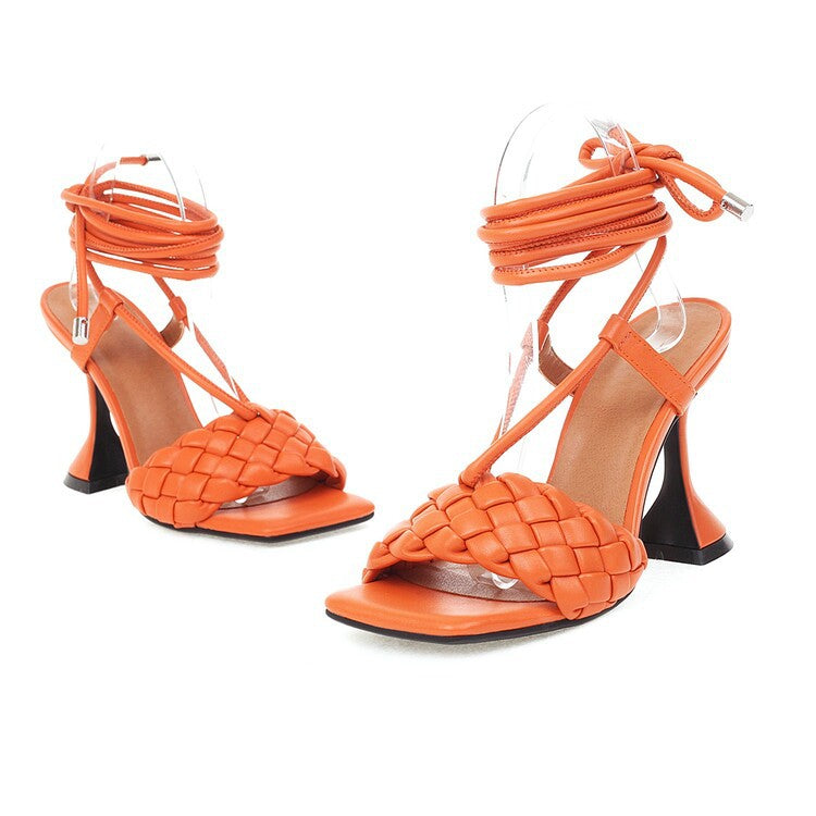 Anmutige Orthopädische Sandalen für modernen Look