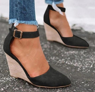 Klassische Orthopädische Sandalen mit zeitlosem Stil