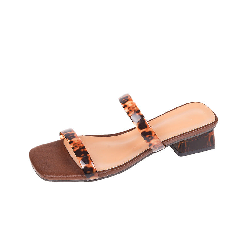 Anmutige Orthopädische Sandalen für modernen Look