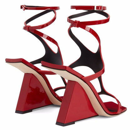 Klassische Orthopädische Sandalen mit zeitlosem Stil