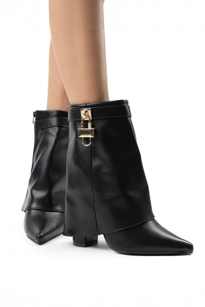 Klassische Orthopädische Stiefel mit zeitlosem Stil