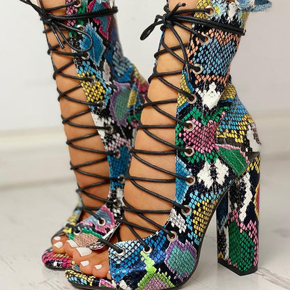 Schicke Orthopädische Sandalen mit einzigartigem Design