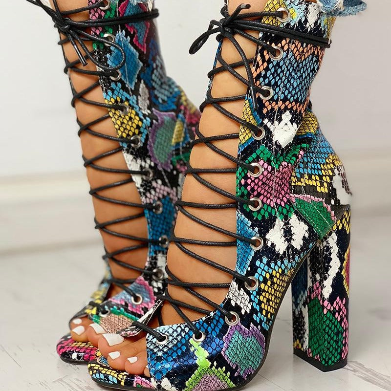 Schicke Orthopädische Sandalen mit einzigartigem Design