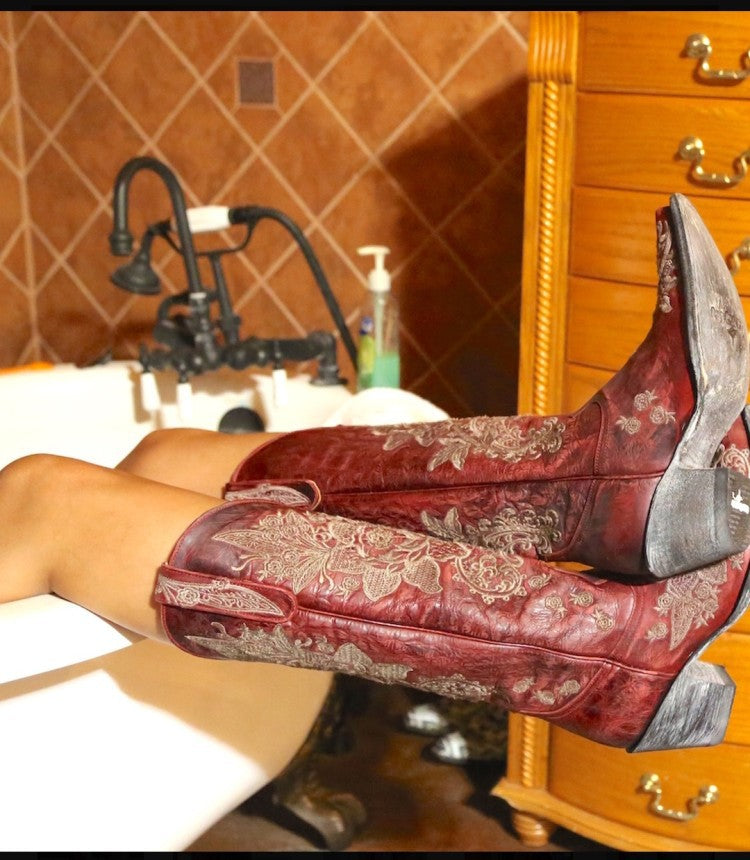 Anmutige Orthopädische Stiefel für modernen Look