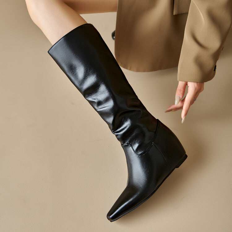 Anmutige orthopädische Stiefel für einen modernen Look