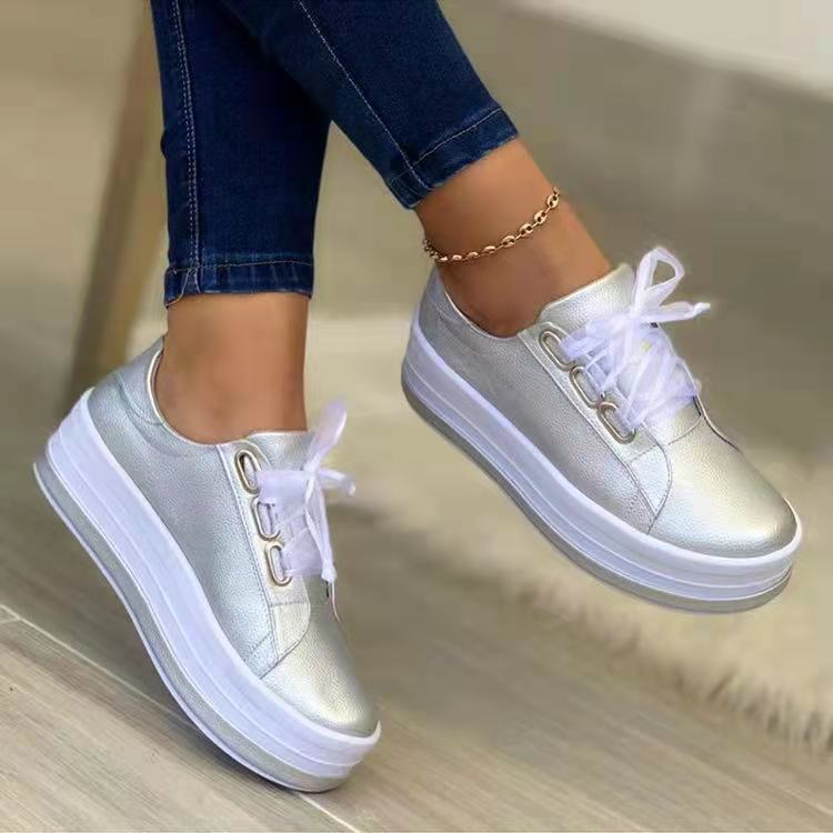 Klassische Orthopädische Schuhe mit zeitlosem Stil