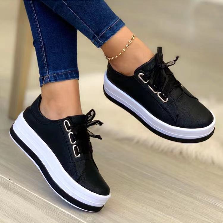 Klassische Orthopädische Schuhe mit zeitlosem Stil