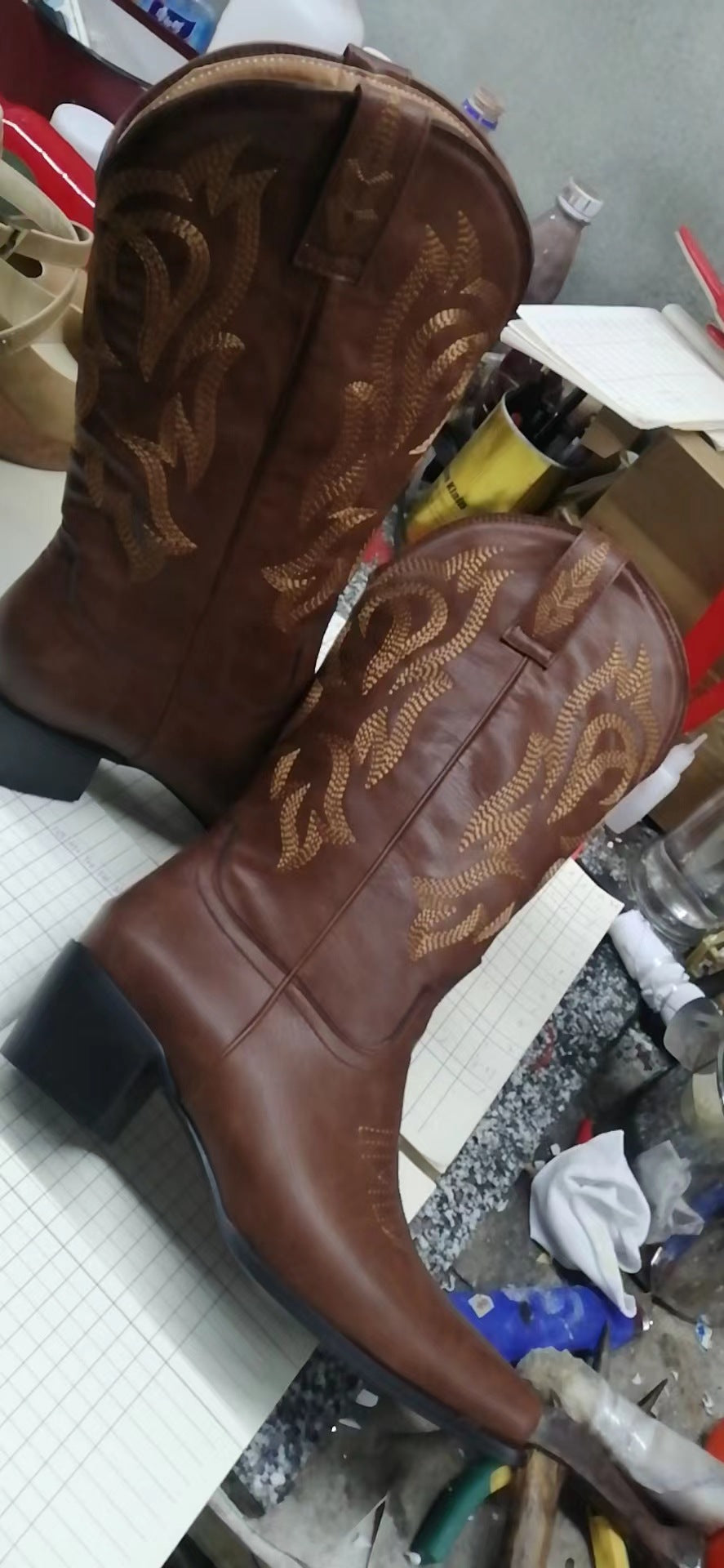 Vintage-inspirierte orthopädische Stiefel