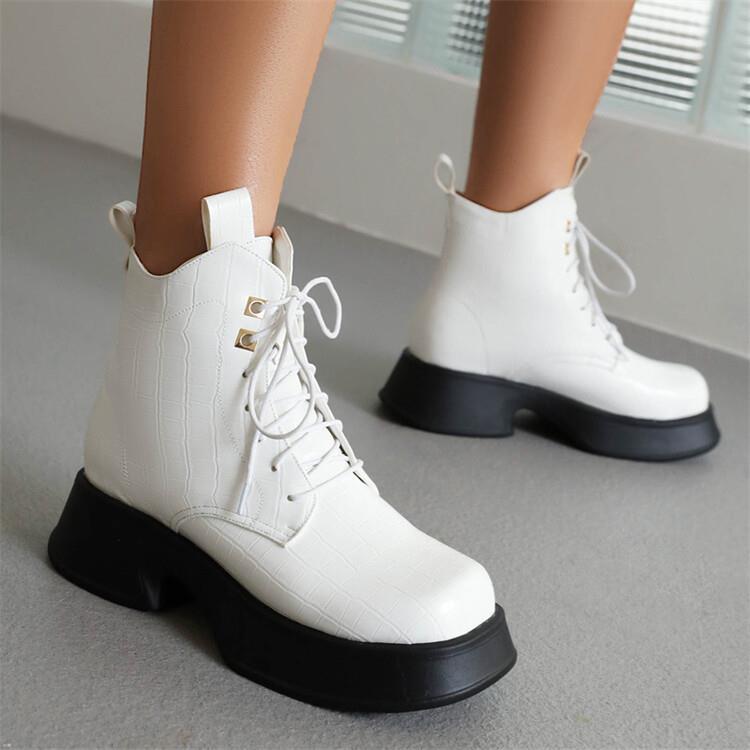 Wunderschön gefertigte Orthopädische Stiefel