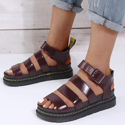 Anmutige Orthopädische Sandalen für modernen Look