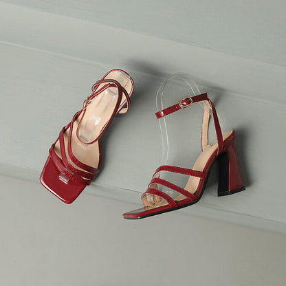 Schicke Orthopädische Sandalen mit einzigartigem Design