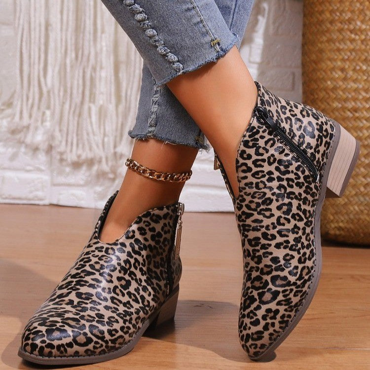 Schicke Orthopädische Stiefel mit einzigartigem Design
