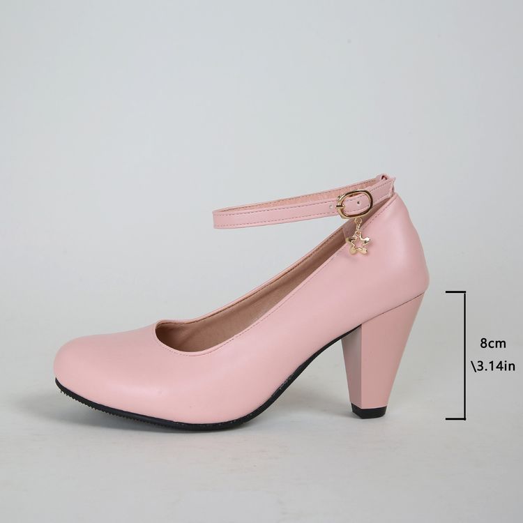 Klassische Orthopädische Schuhe mit zeitlosem Stil