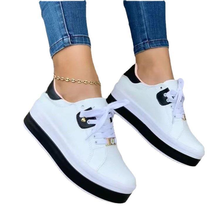 Klassische Orthopädische Schuhe mit zeitlosem Stil