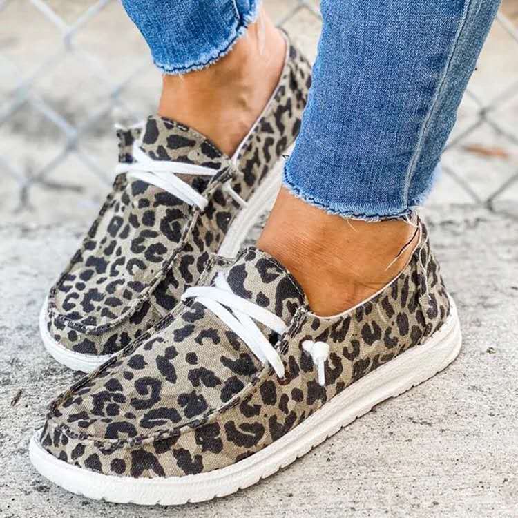 Klassische Orthopädische Schuhe mit zeitlosem Stil