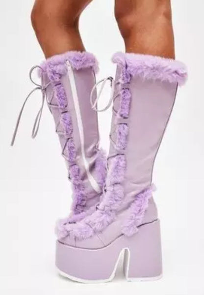 Klassische Orthopädische Stiefel mit zeitlosem Stil