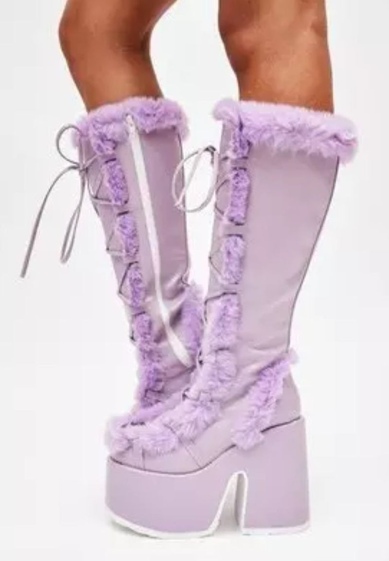 Klassische Orthopädische Stiefel mit zeitlosem Stil