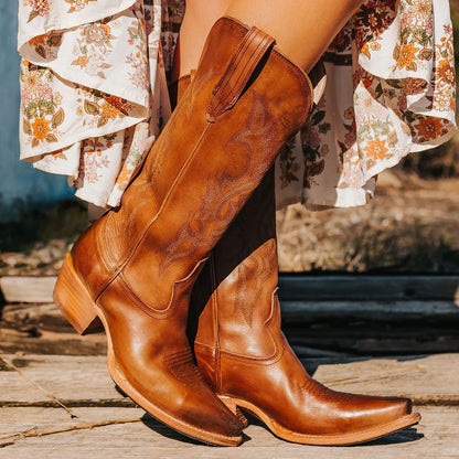 Anmutige Orthopädische Stiefel für modernen Look