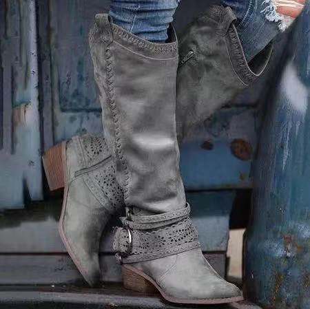 Klassische Orthopädische Stiefel mit zeitlosem Stil