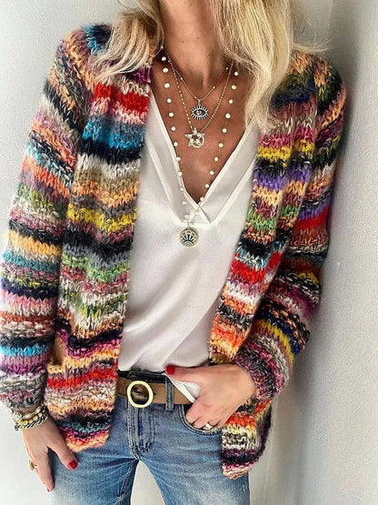 Anmutig gestaltete Pullover