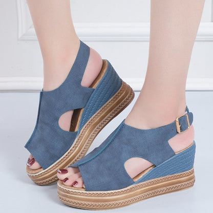 Klassische Orthopädische Sandalen mit zeitlosem Stil