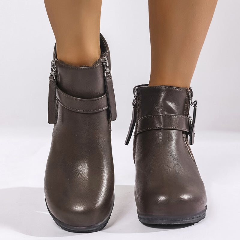 Klassische Orthopädische Stiefel mit zeitlosem Stil