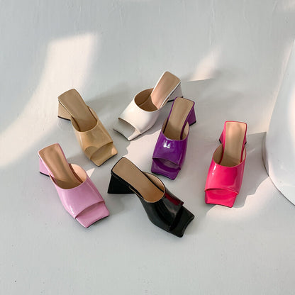 Anmutige Orthopädische Sandalen für modernen Look