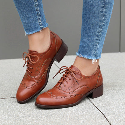 Klassische Orthopädische Schuhe mit zeitlosem Stil