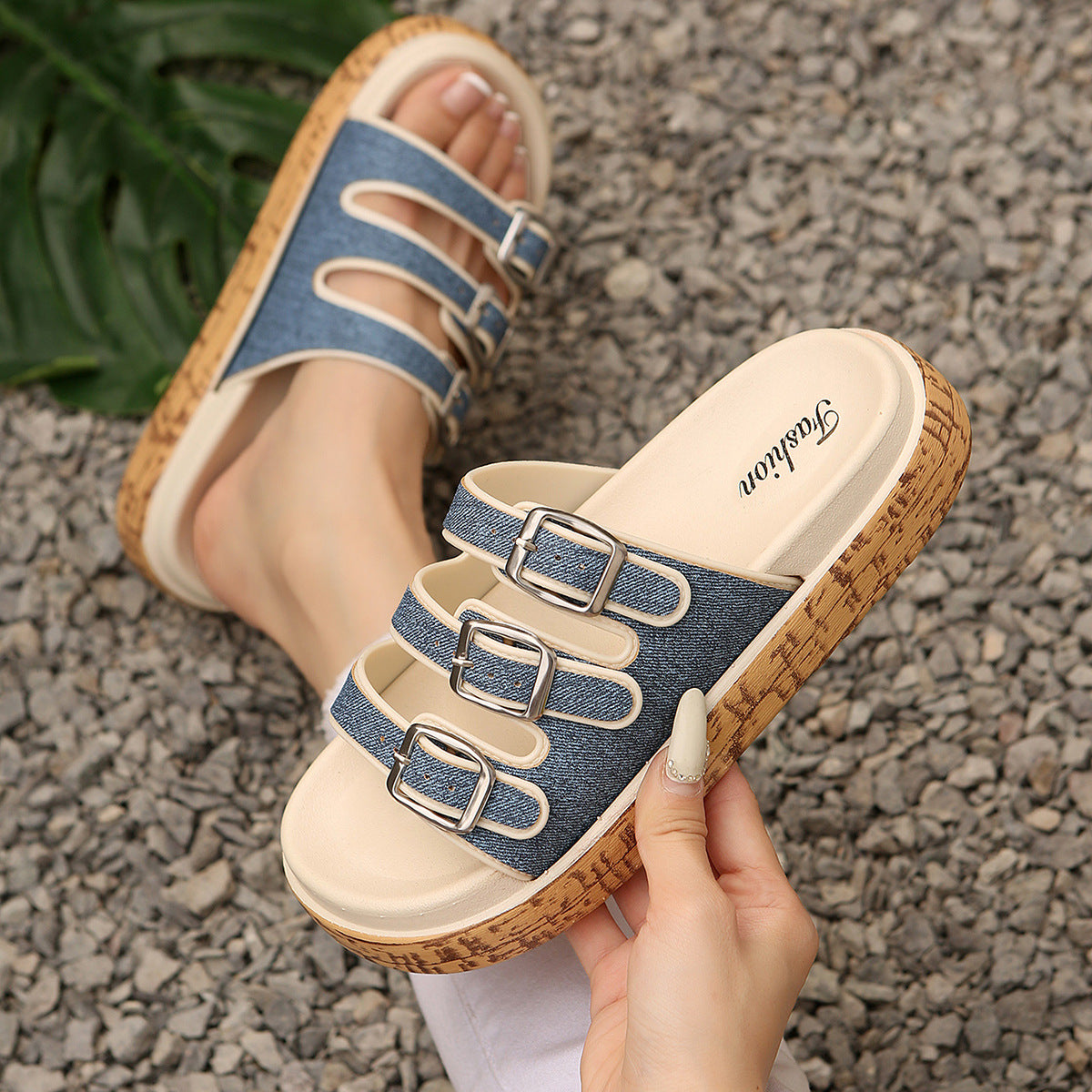 Schicke Orthopädische Sandalen mit einzigartigem Design