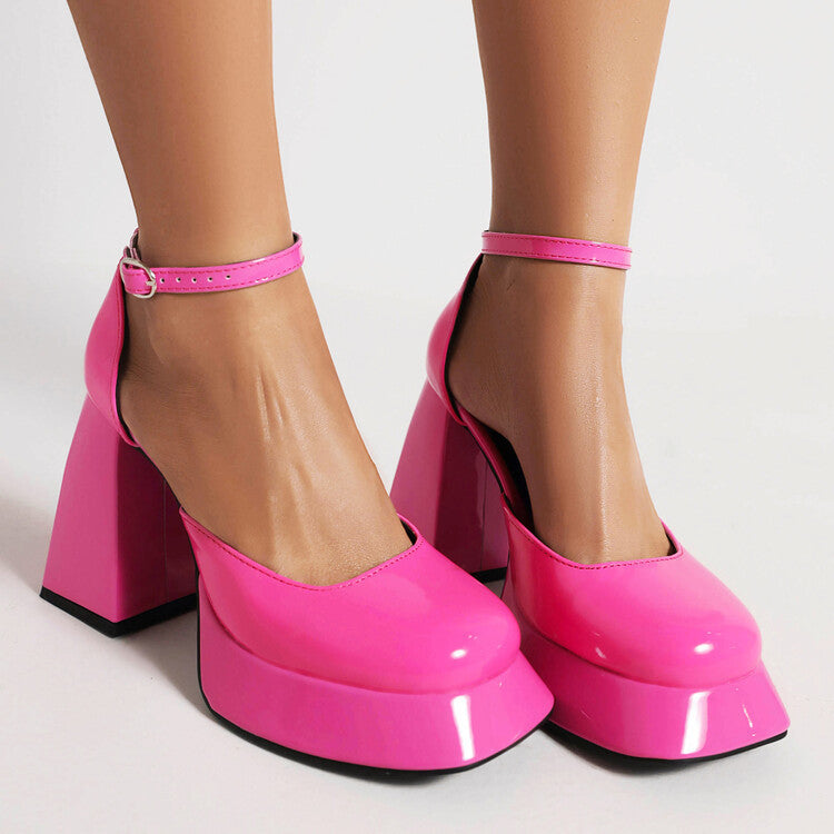 Klassische Orthopädische Sandalen mit zeitlosem Stil